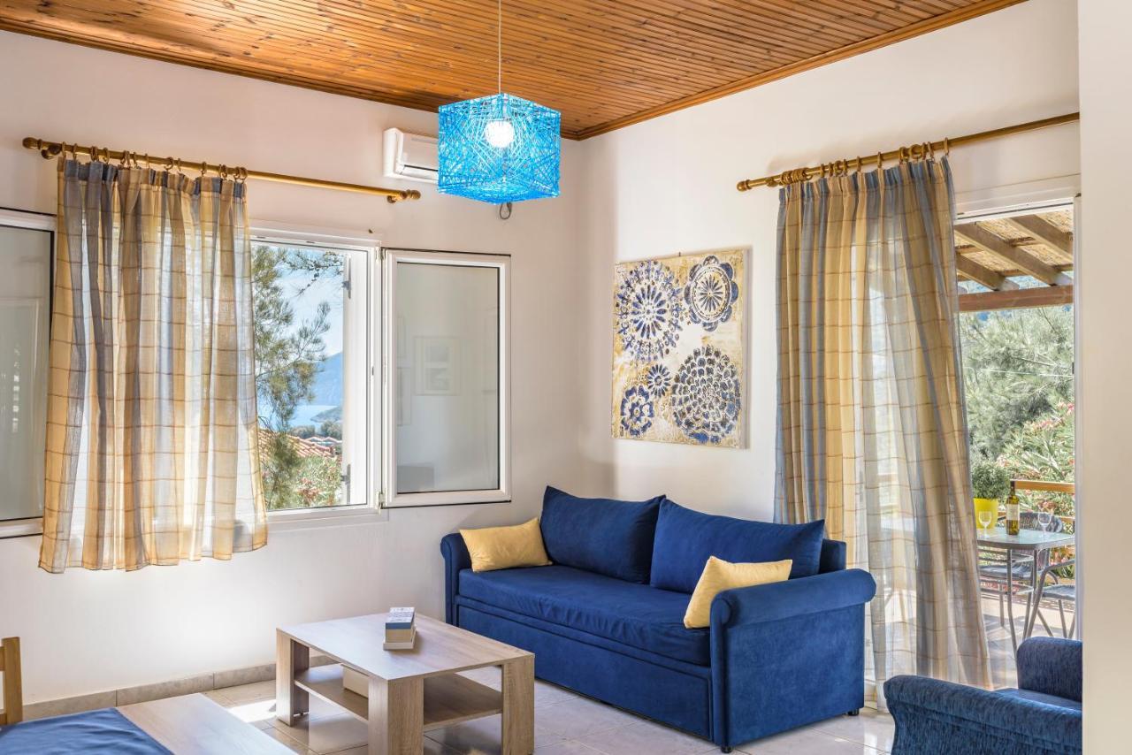 Mouzakis Villas Agia Paraskevi  Exterior photo