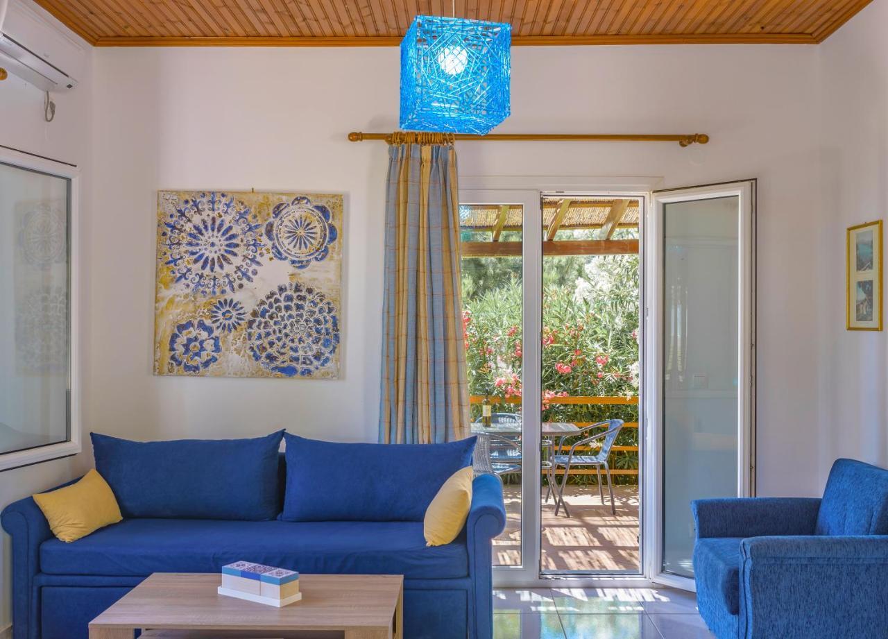 Mouzakis Villas Agia Paraskevi  Exterior photo