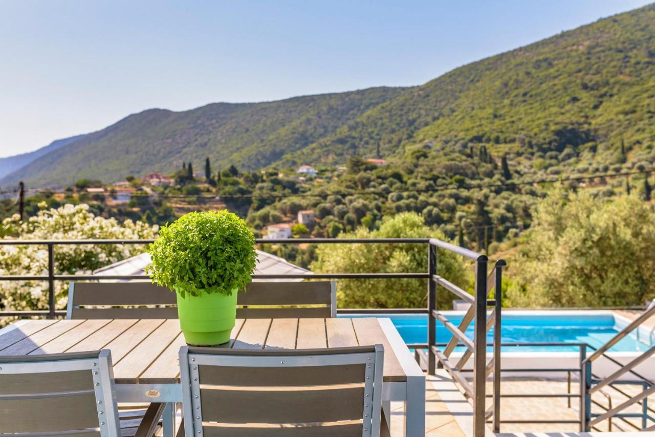 Mouzakis Villas Agia Paraskevi  Exterior photo