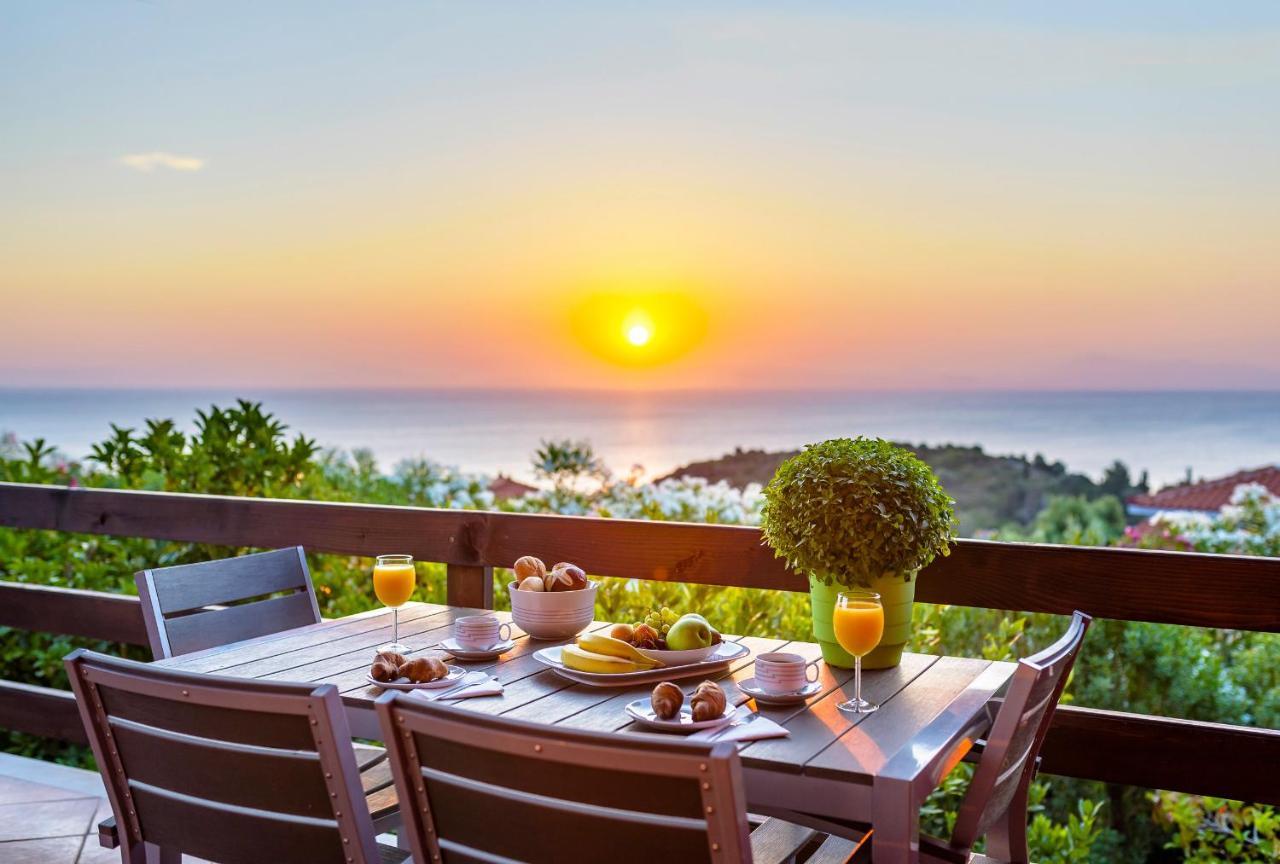 Mouzakis Villas Agia Paraskevi  Exterior photo